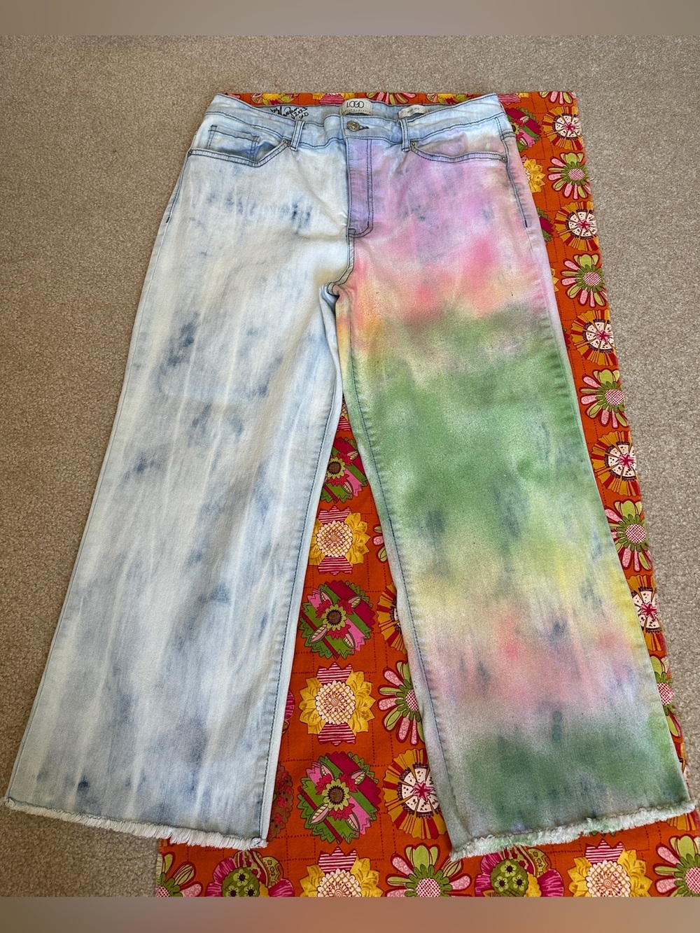 Up cycled Jeans-(by me 🎨)